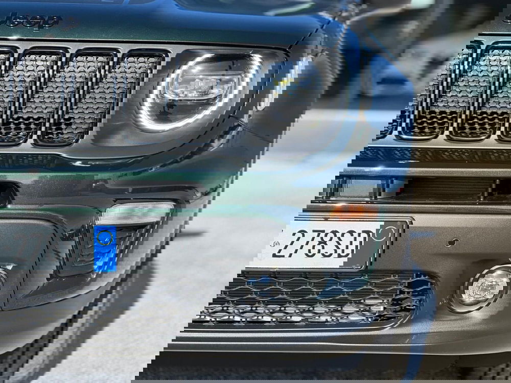 Jeep Renegade nuova a Matera (8)