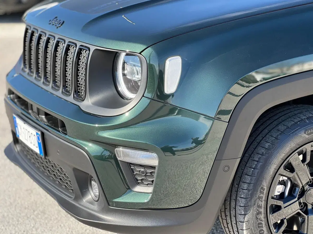 Jeep Renegade nuova a Matera (9)
