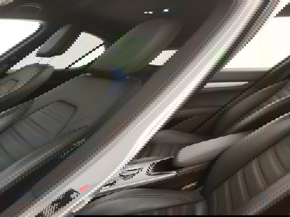 Alfa Romeo Stelvio usata a Caserta (18)