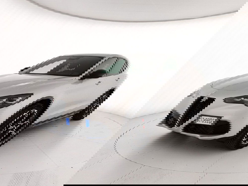 Alfa Romeo Stelvio usata a Caserta (3)