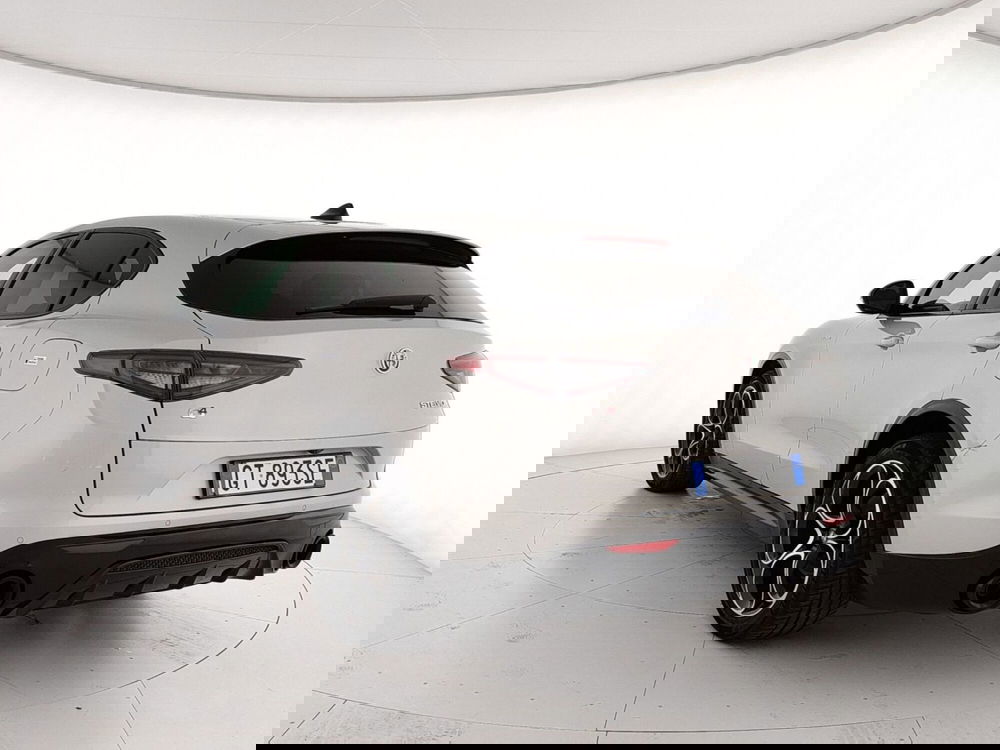 Alfa Romeo Stelvio usata a Caserta (4)