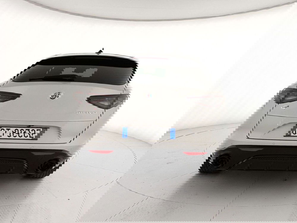 Alfa Romeo Stelvio usata a Caserta (5)