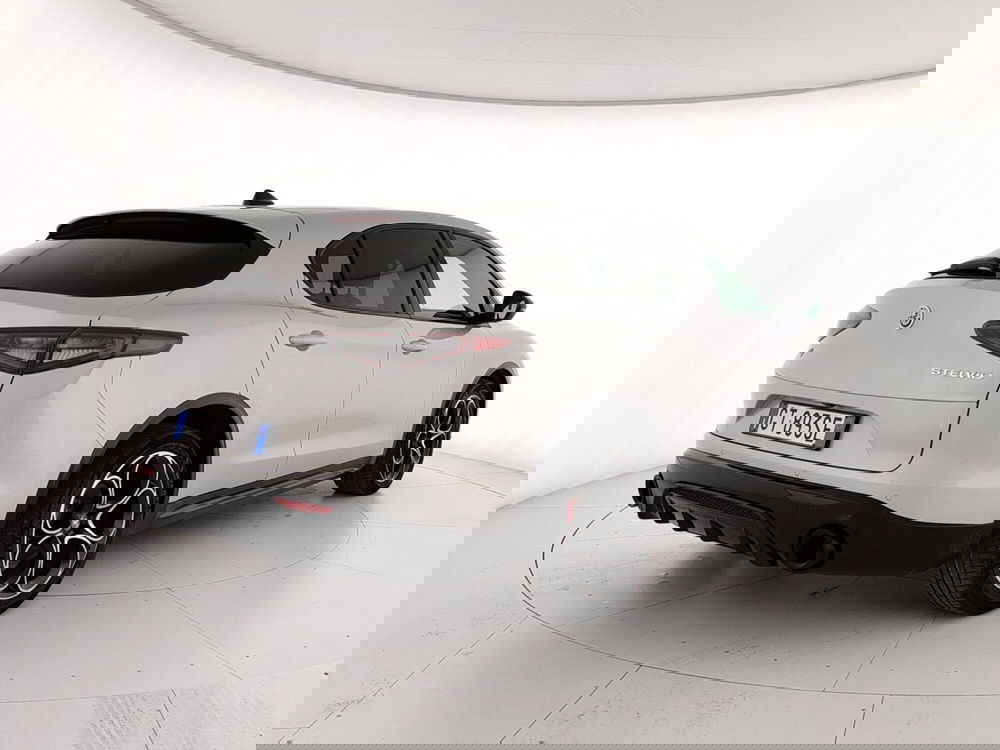 Alfa Romeo Stelvio usata a Caserta (6)