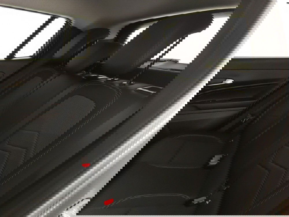 Jeep Avenger usata a Caserta (18)