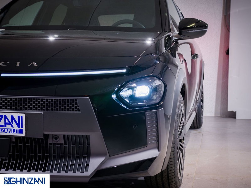 Lancia Ypsilon nuova a Bergamo (17)