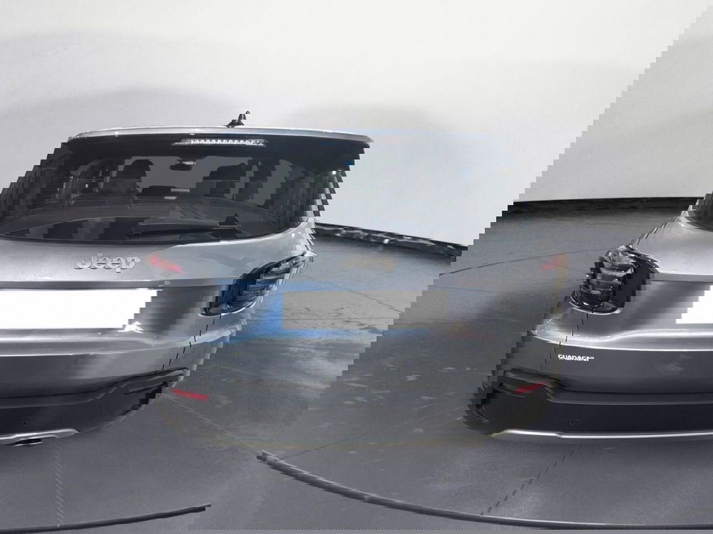 Jeep Avenger nuova a Caltanissetta (4)