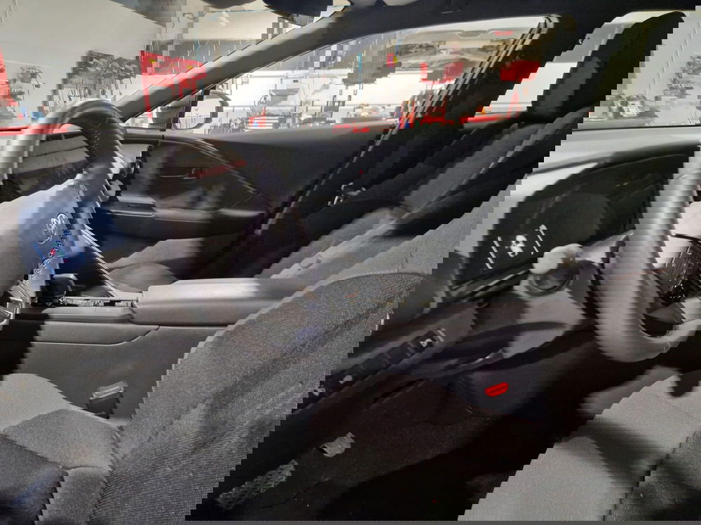 Toyota Toyota C-HR usata a Frosinone (11)