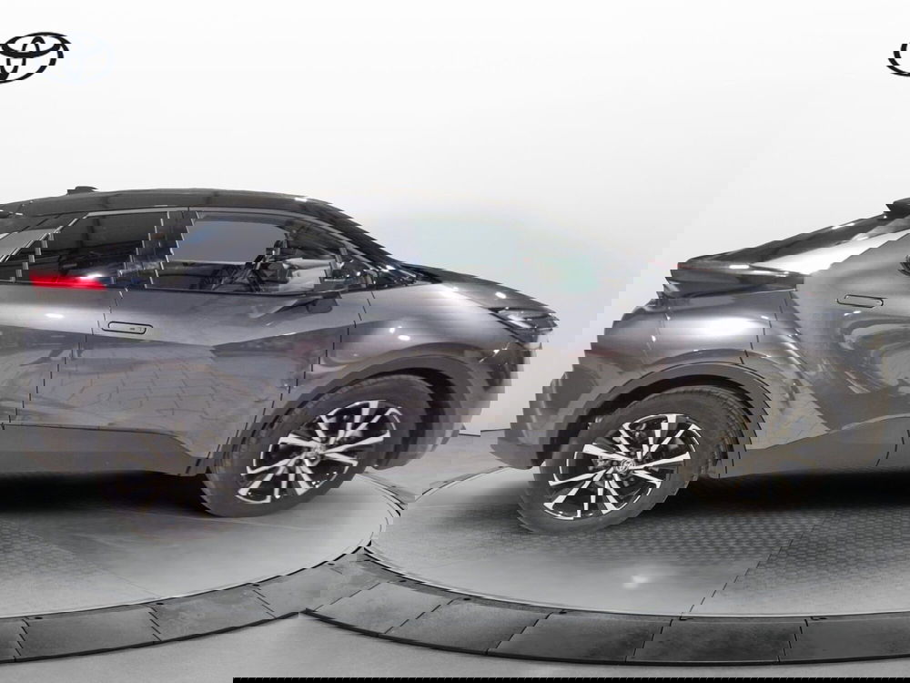 Toyota Toyota C-HR usata a Frosinone (16)