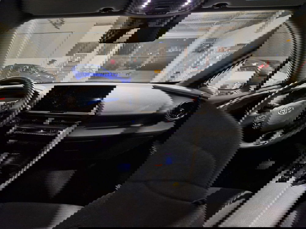 Toyota Toyota C-HR usata a Frosinone (8)