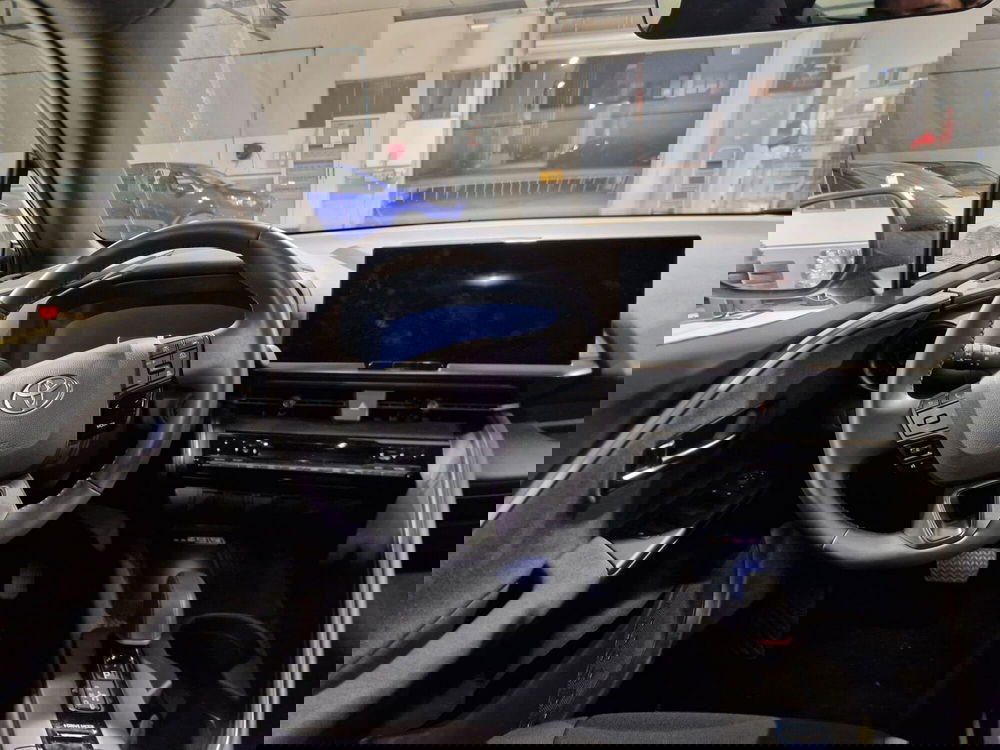 Toyota Toyota C-HR usata a Frosinone (9)