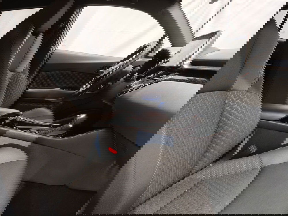 Toyota Toyota C-HR usata a Roma (6)