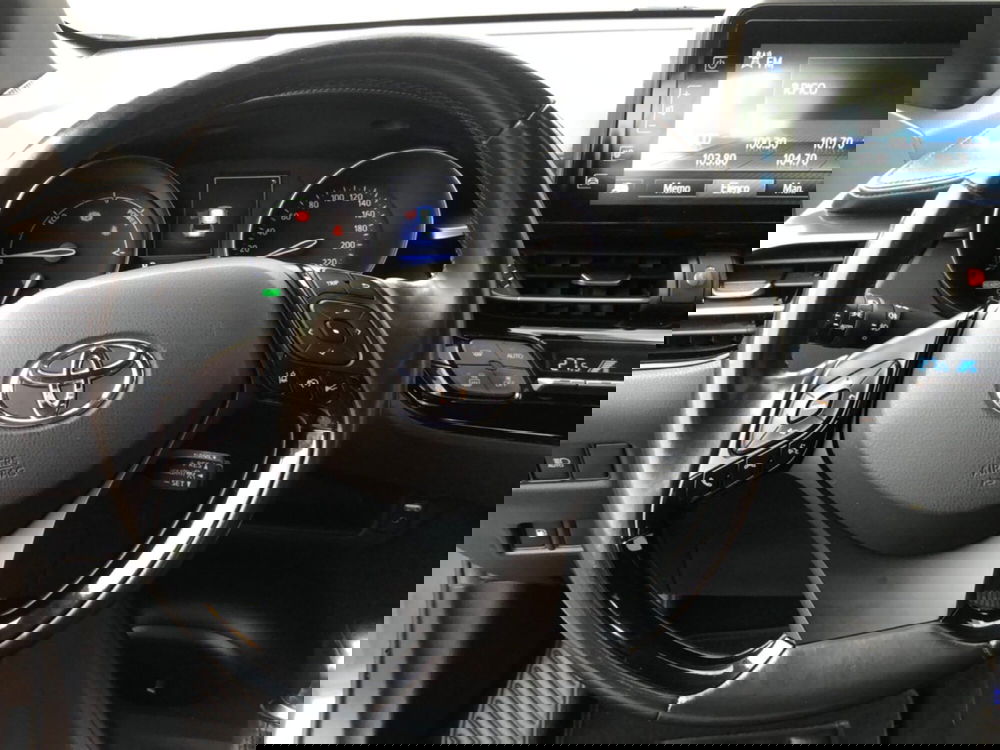 Toyota Toyota C-HR usata a Mantova (14)