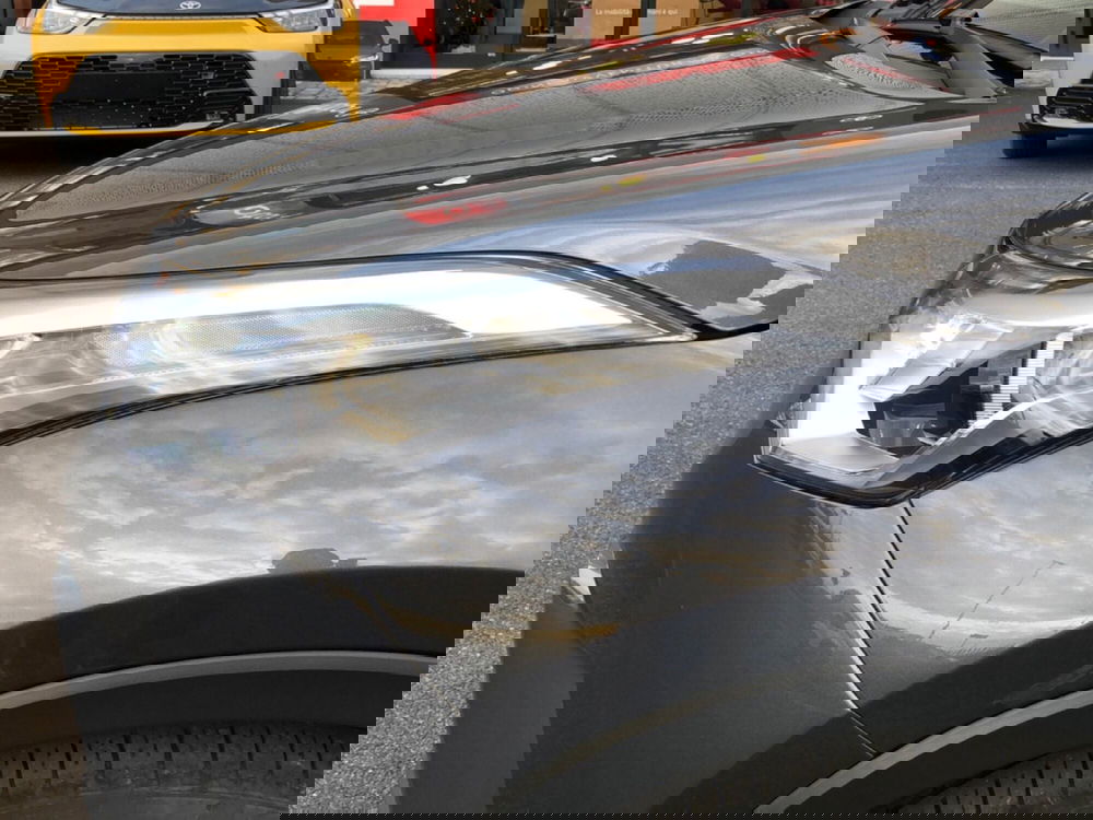 Toyota Toyota C-HR usata a Mantova (6)