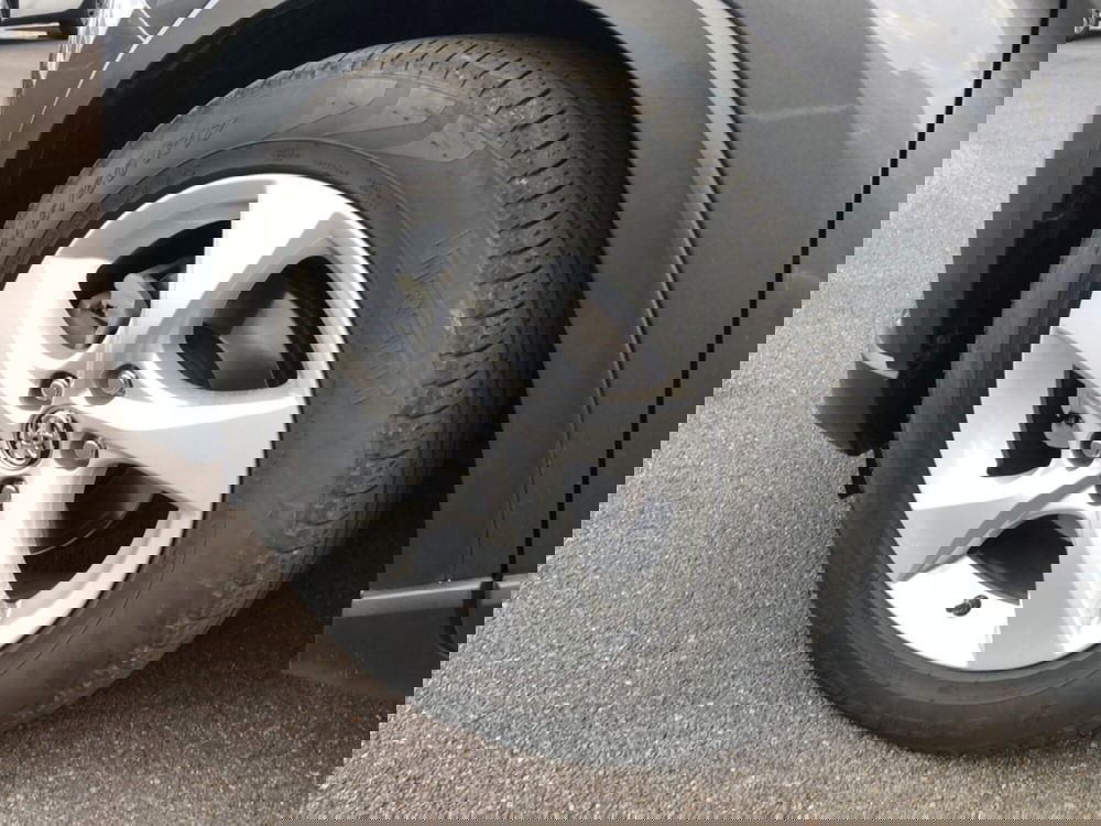 Toyota Toyota C-HR usata a Mantova (9)