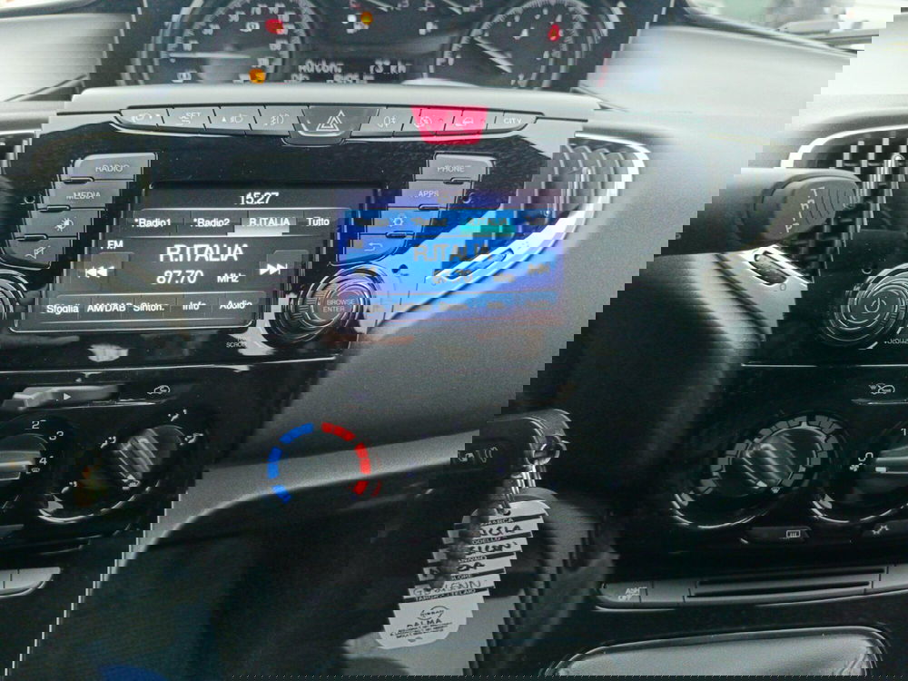 Lancia Ypsilon usata a Bologna (13)