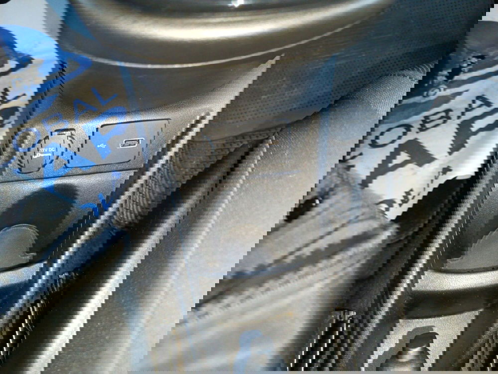 Lancia Ypsilon usata a Bologna (15)