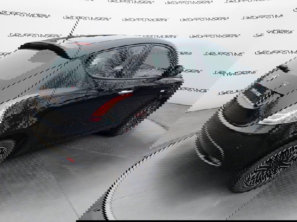 Lancia Ypsilon usata a Bologna (5)