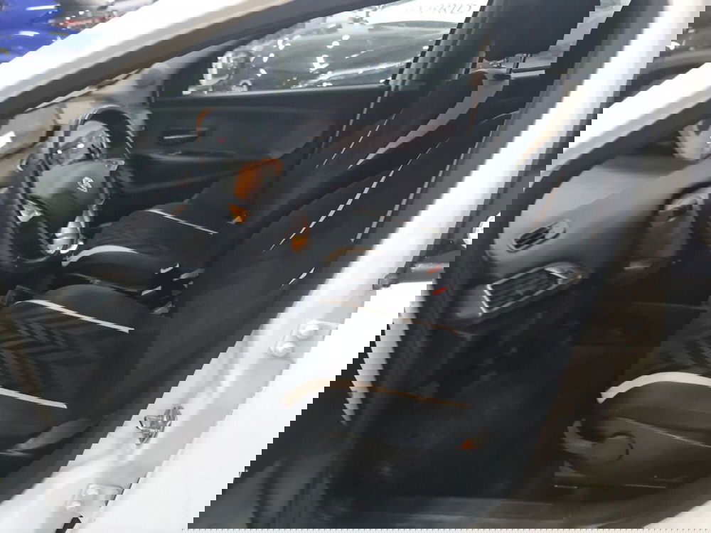 Lancia Ypsilon usata a Bologna (8)