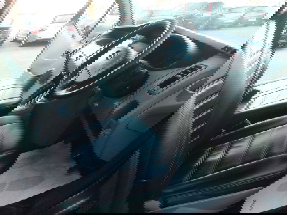 Opel Vivaro Furgone usata a Pordenone (8)