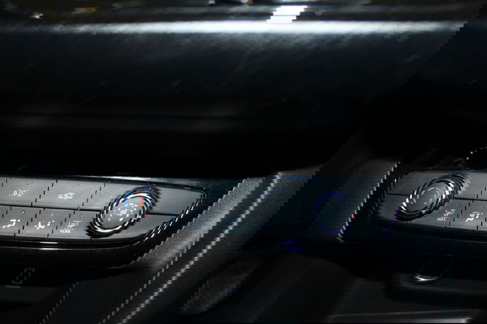 Opel Corsa usata a Cremona (12)