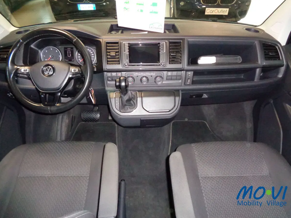 Volkswagen Multivan usata a Torino (10)