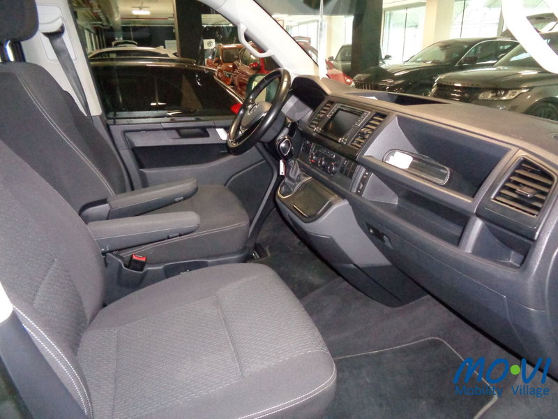 Volkswagen Multivan usata a Torino (13)