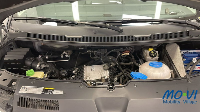 Volkswagen Multivan usata a Torino (16)