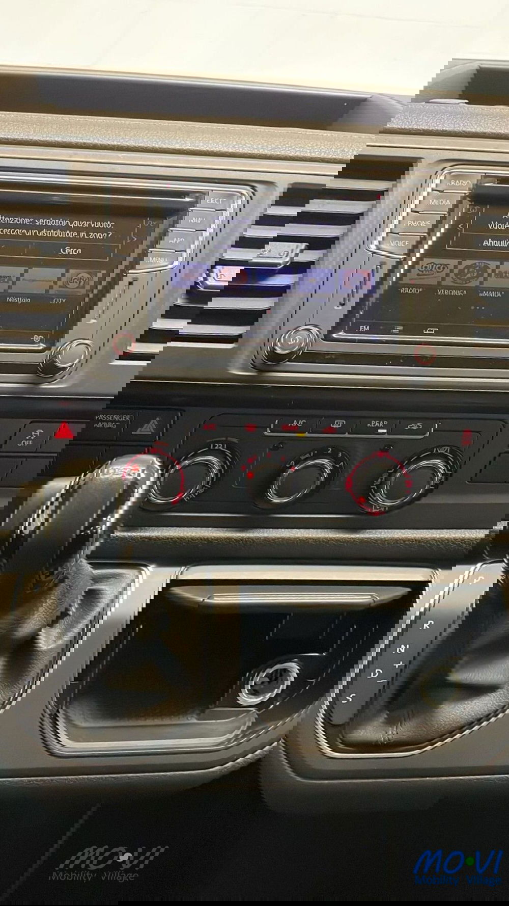 Volkswagen Multivan usata a Torino (18)