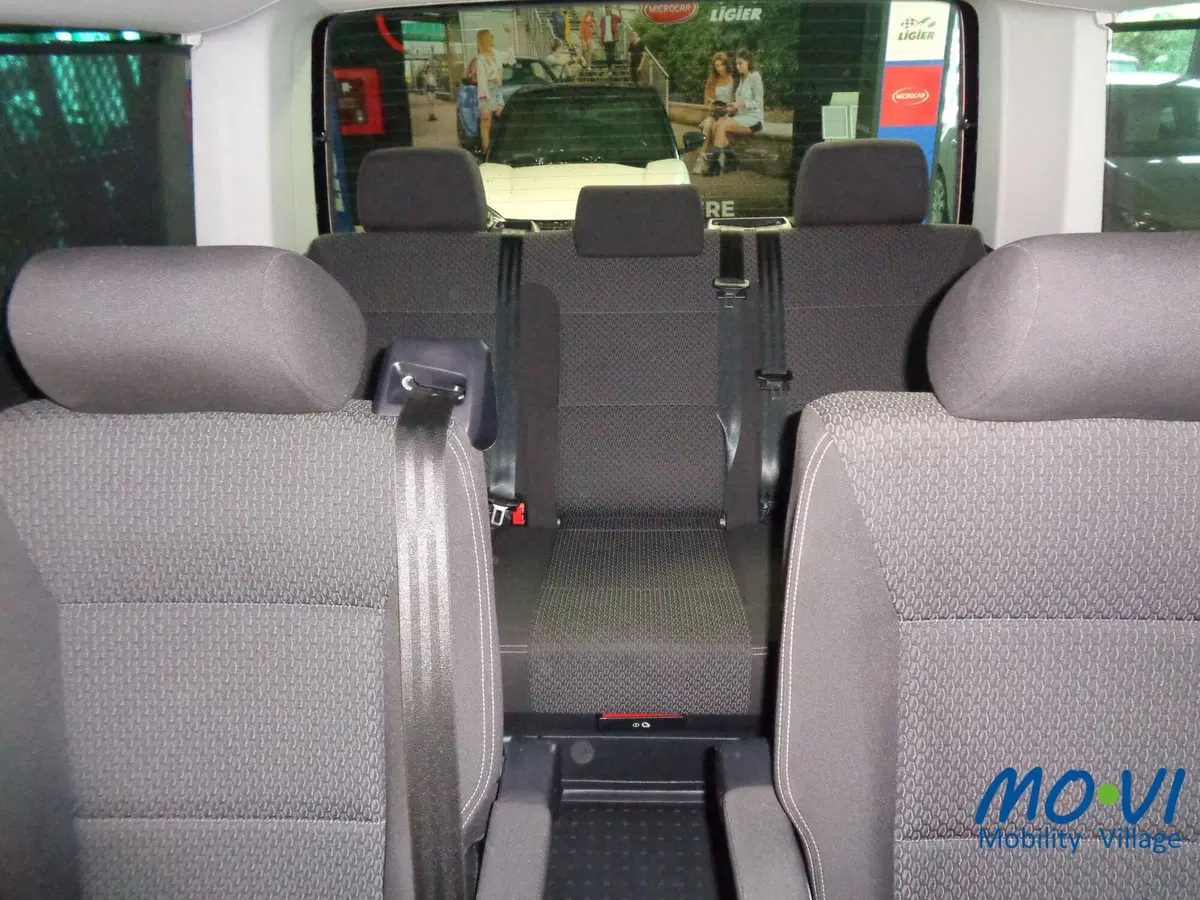 Volkswagen Multivan usata a Torino (9)