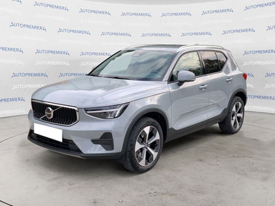Volvo XC40 B3 automatico Core N1 nuova a Como