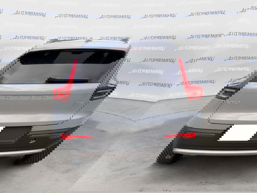 Volvo XC40 nuova a Como (3)