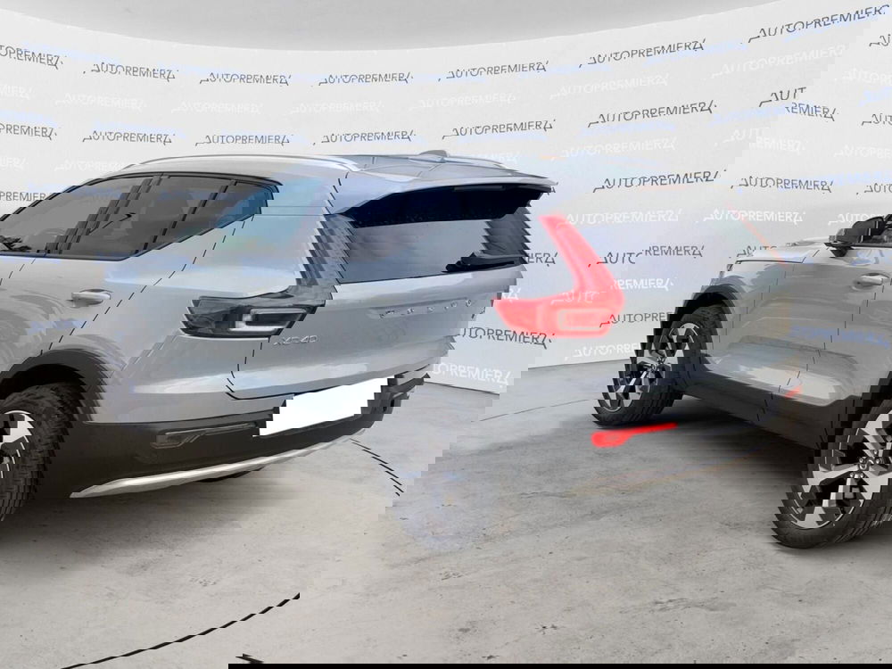 Volvo XC40 nuova a Como (6)