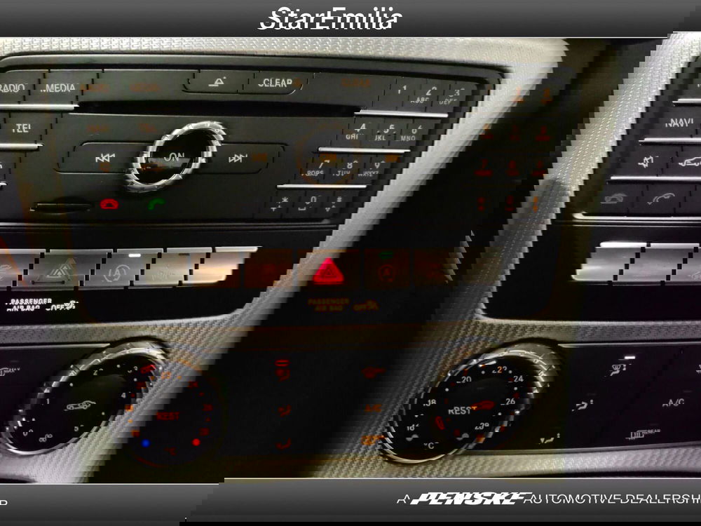 Mercedes-Benz SLC usata a Ferrara (18)