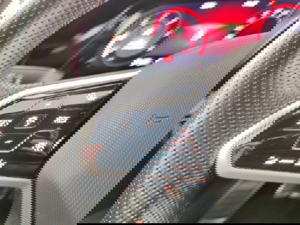 Volkswagen Golf usata a Massa-Carrara (14)