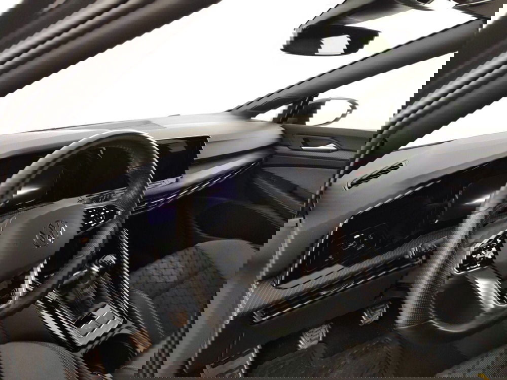 Volkswagen Golf usata a Massa-Carrara (8)