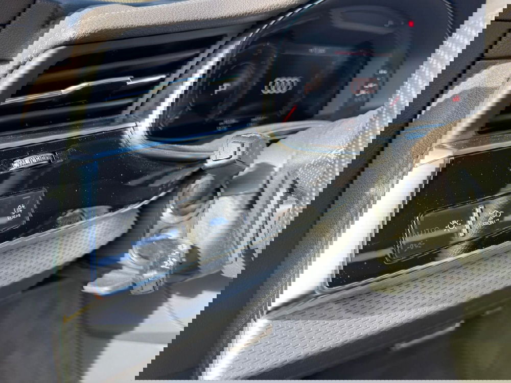 Audi Q8 usata a Salerno (20)