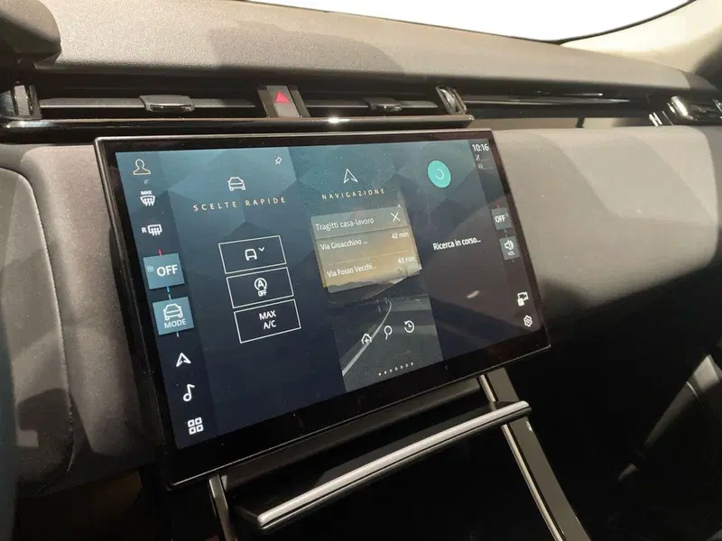 Land Rover Range Rover Velar usata a Firenze (14)