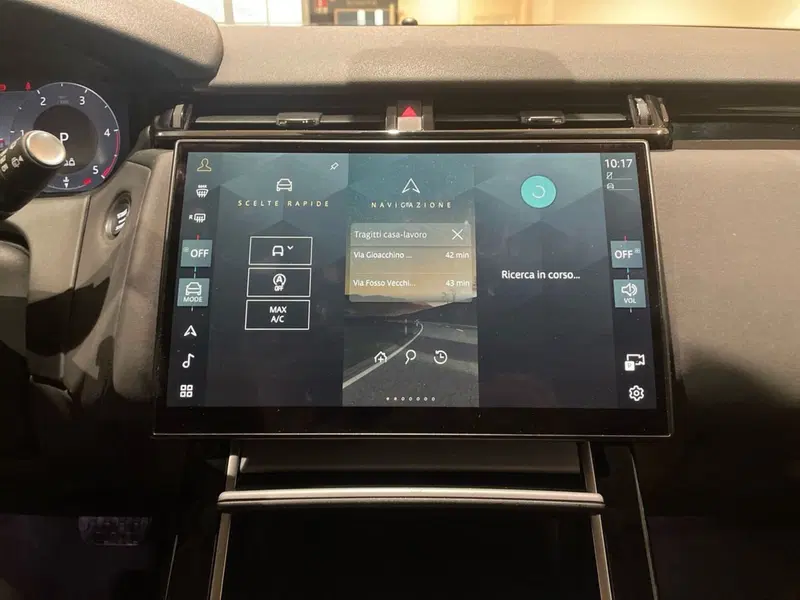 Land Rover Range Rover Velar usata a Firenze (15)