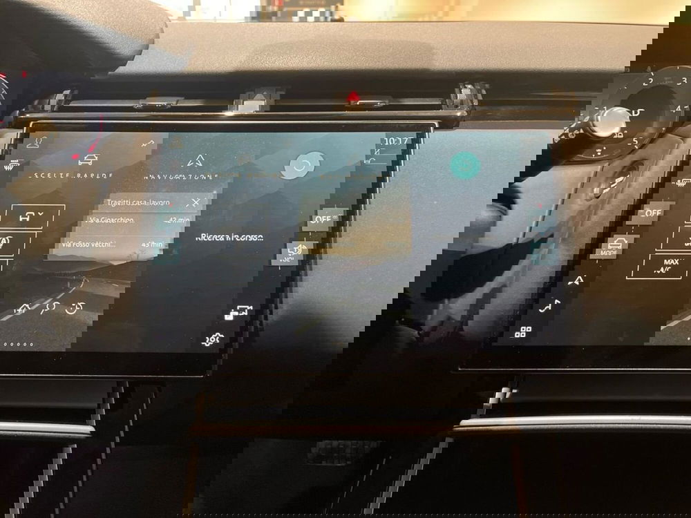 Land Rover Range Rover Velar usata a Firenze (15)