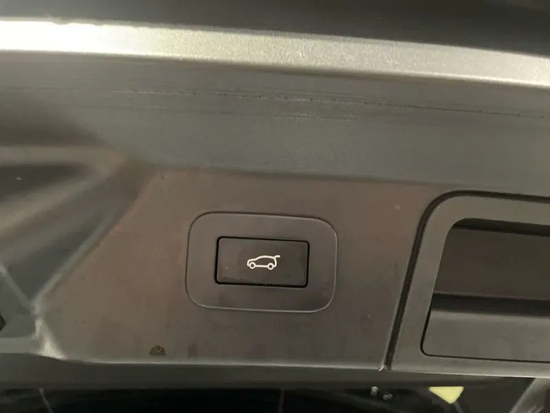 Land Rover Range Rover Velar usata a Firenze (16)