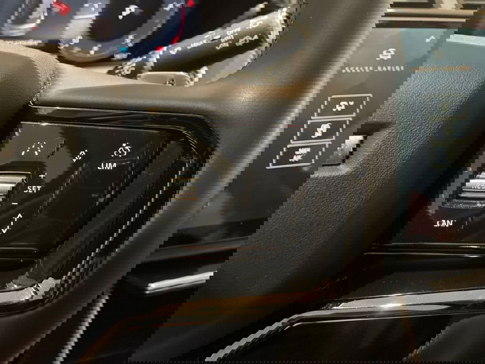 Land Rover Range Rover Velar usata a Firenze (18)