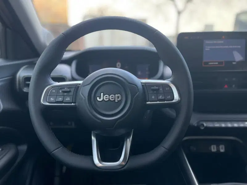 Jeep Avenger nuova a Ancona (10)