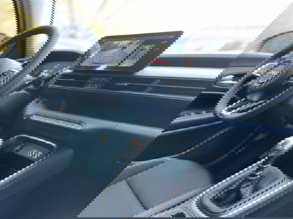 Jeep Avenger nuova a Ancona (14)