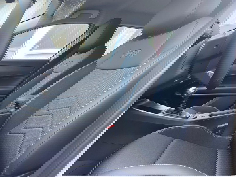 Jeep Avenger nuova a Ancona (8)