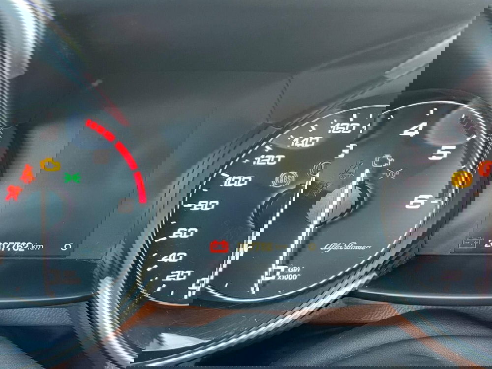 Alfa Romeo Giulia usata a Ancona (12)