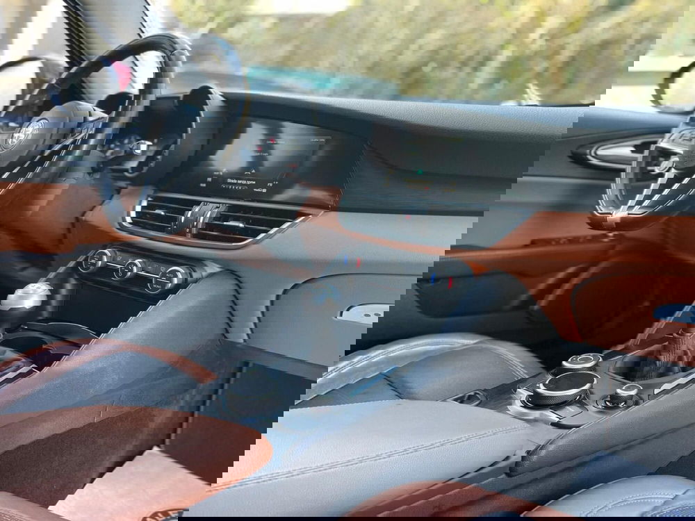 Alfa Romeo Giulia usata a Ancona (15)