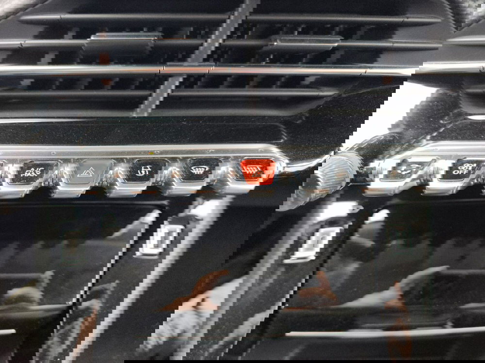 Peugeot 2008 usata a Frosinone (18)