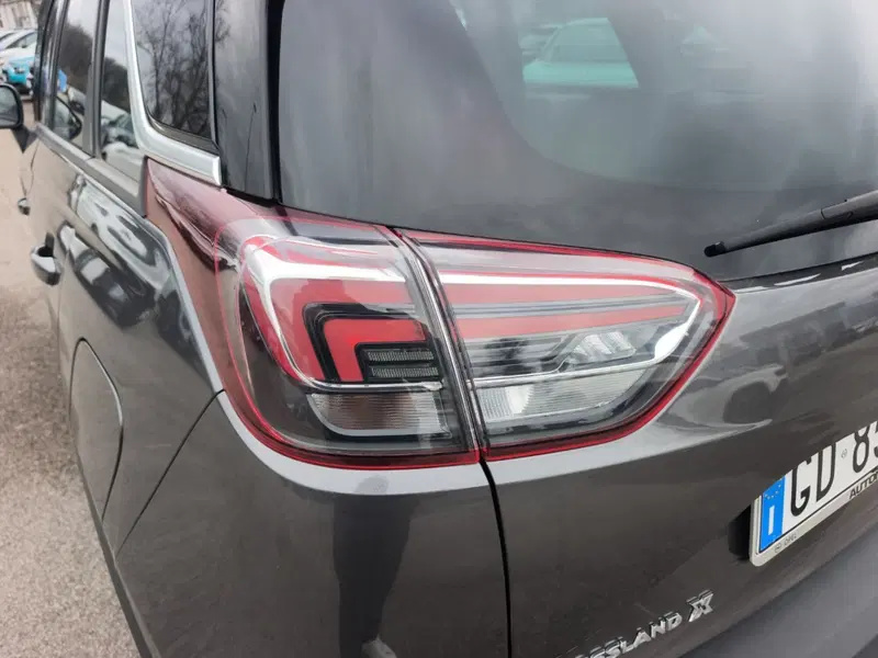 Opel Crossland X usata a Frosinone (11)