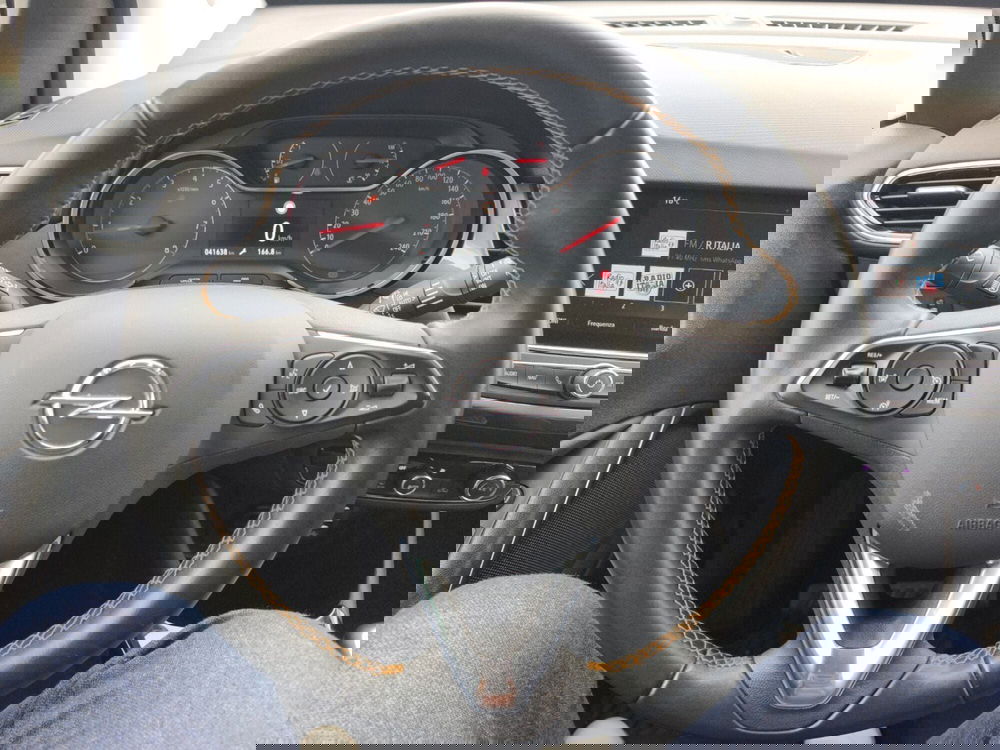 Opel Crossland X usata a Frosinone (16)