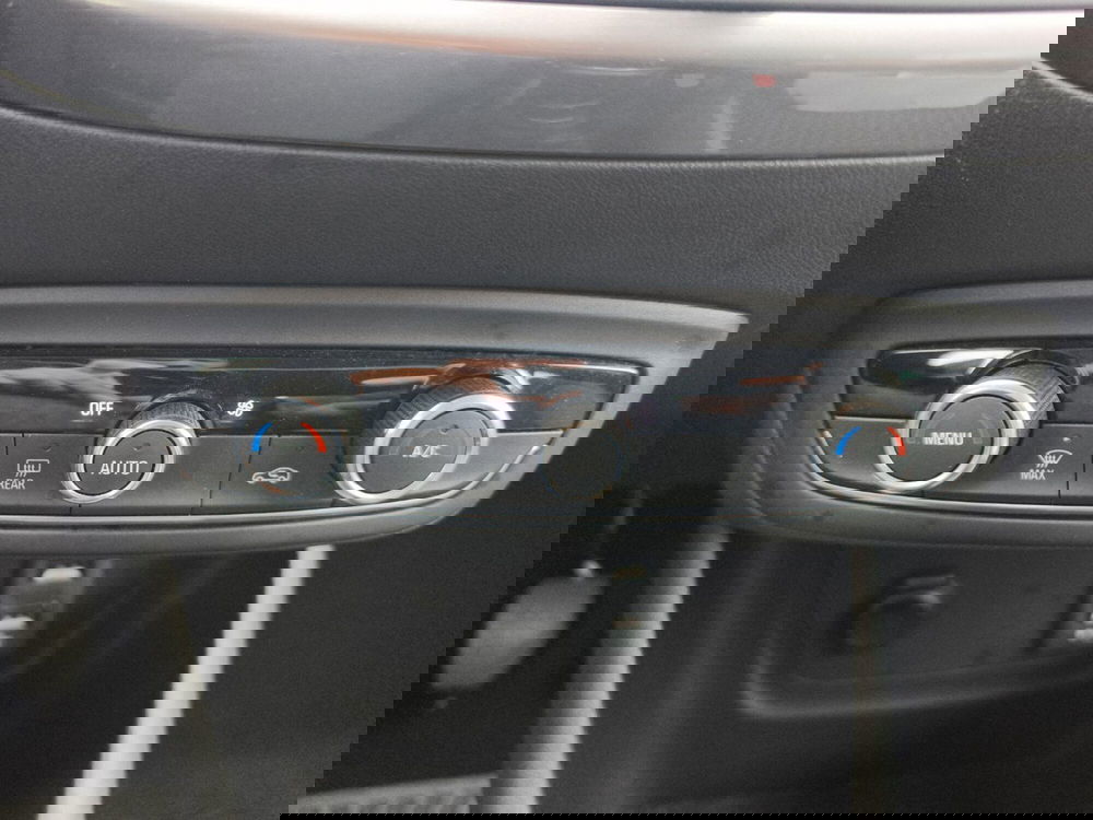 Opel Crossland X usata a Frosinone (18)